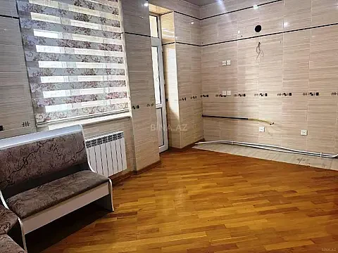 Satılır 2 otaqlı mənzil 92 m²