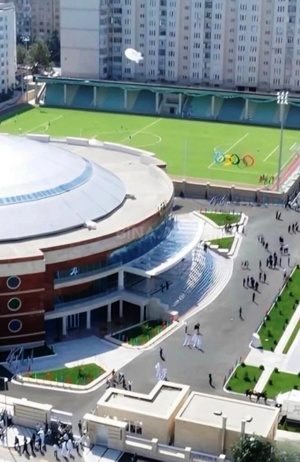 Satılır 2 otaqlı mənzil 92 m²