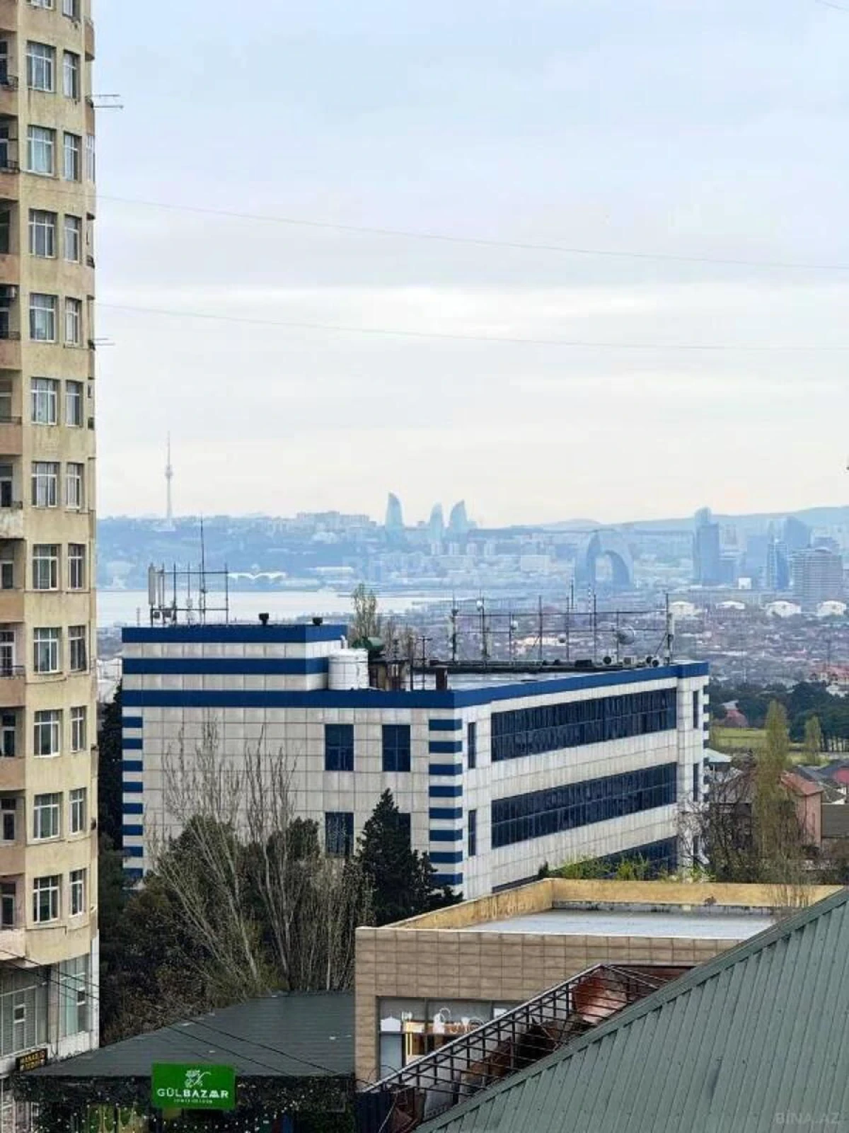 Satılır 2 otaqlı mənzil 92 m²