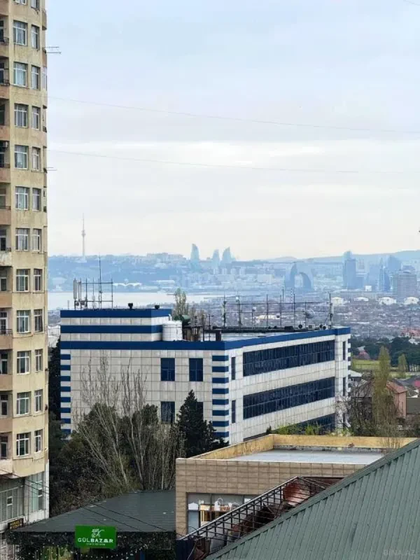 Satılır 2 otaqlı mənzil 92 m²