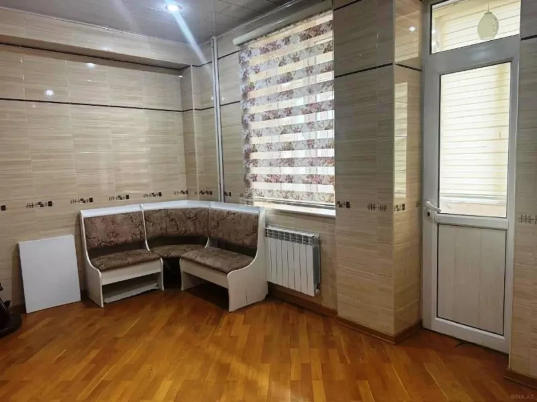 Satılır 2 otaqlı mənzil 92 m²