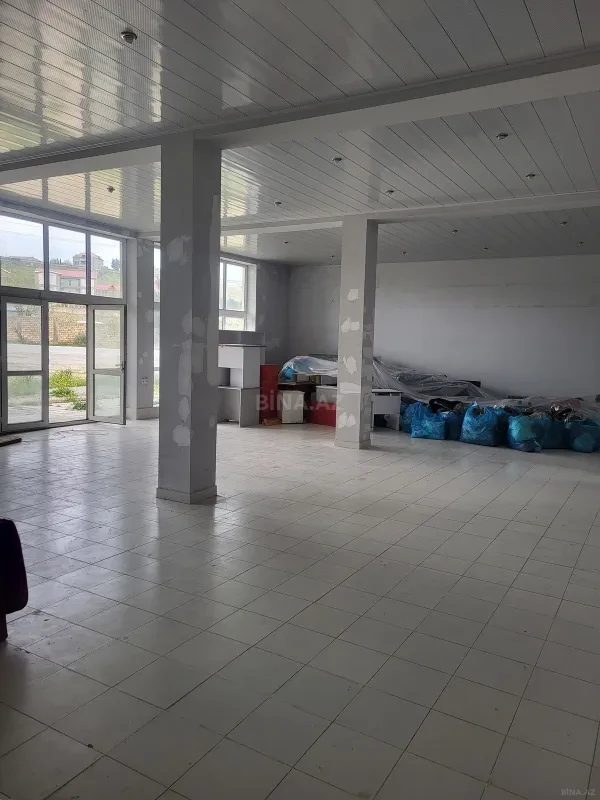 Satılır obyekt 650 m²