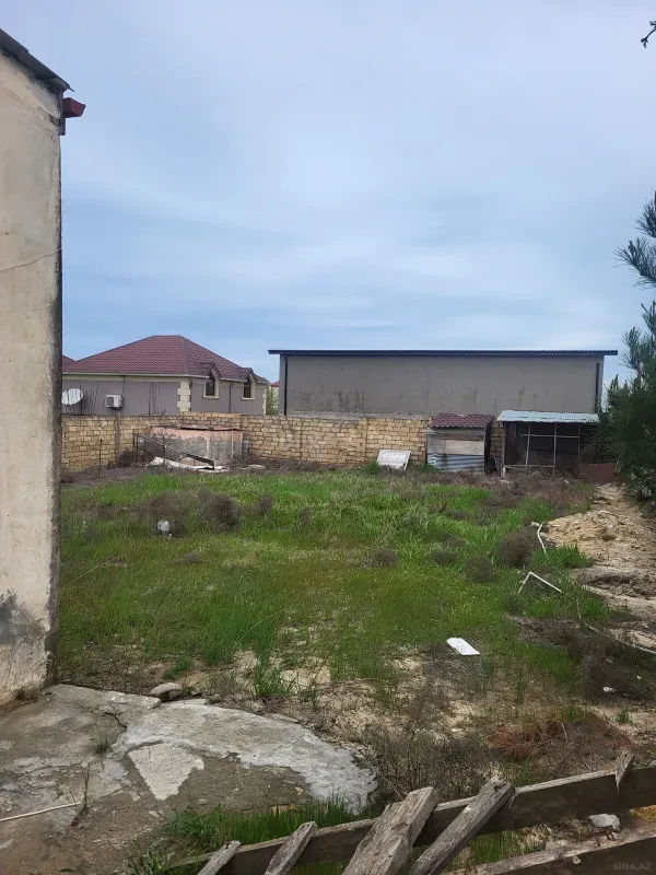 Satılır obyekt 650 m²