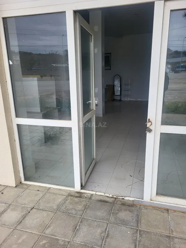 Satılır obyekt 650 m²