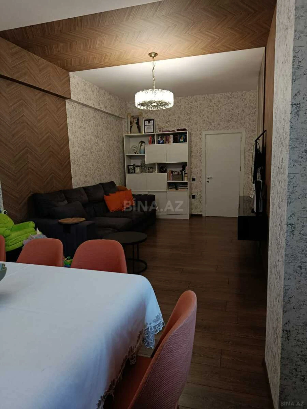 Satılır 2 otaqlı mənzil 85 m²