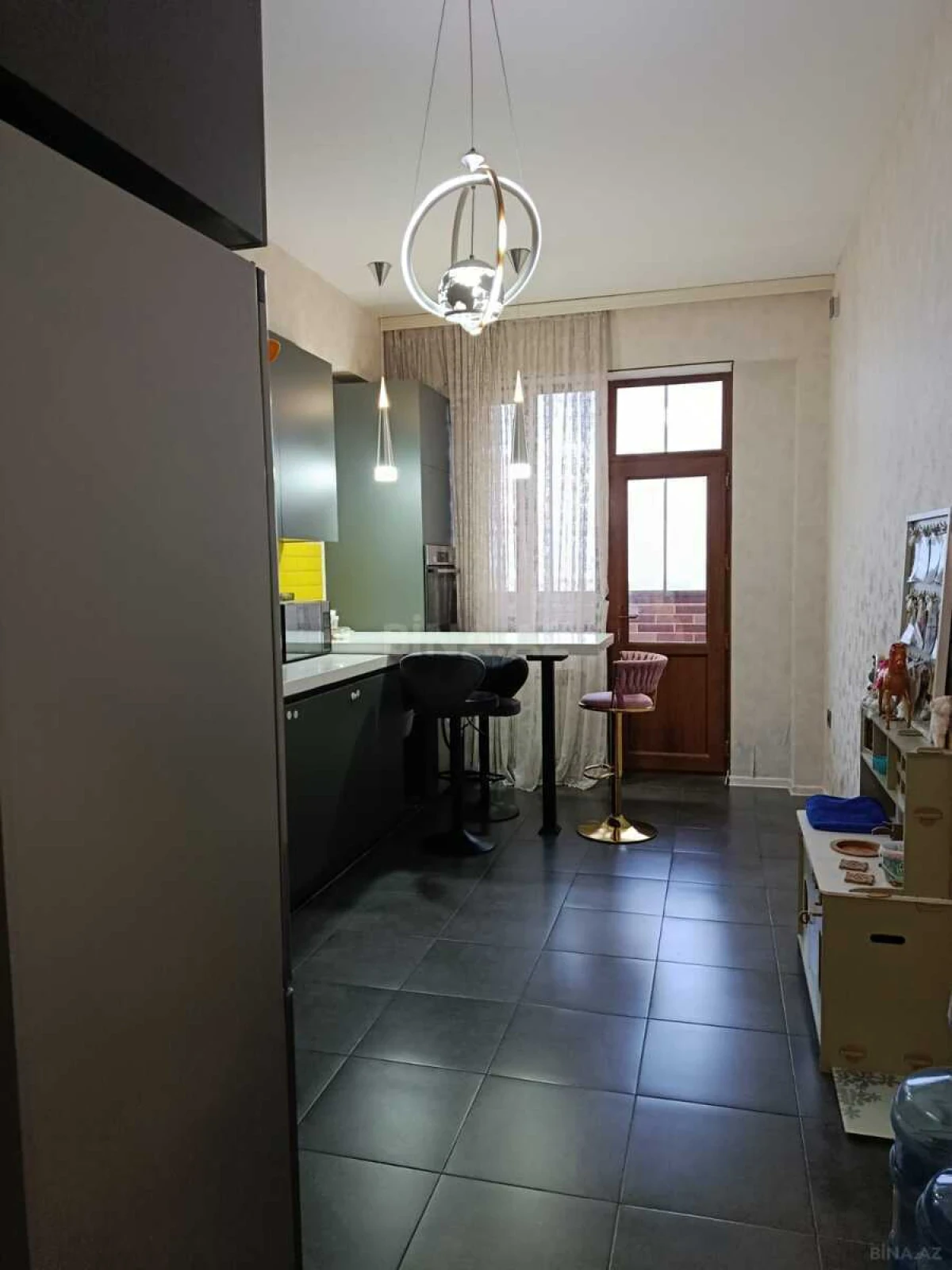 Satılır 2 otaqlı mənzil 85 m²