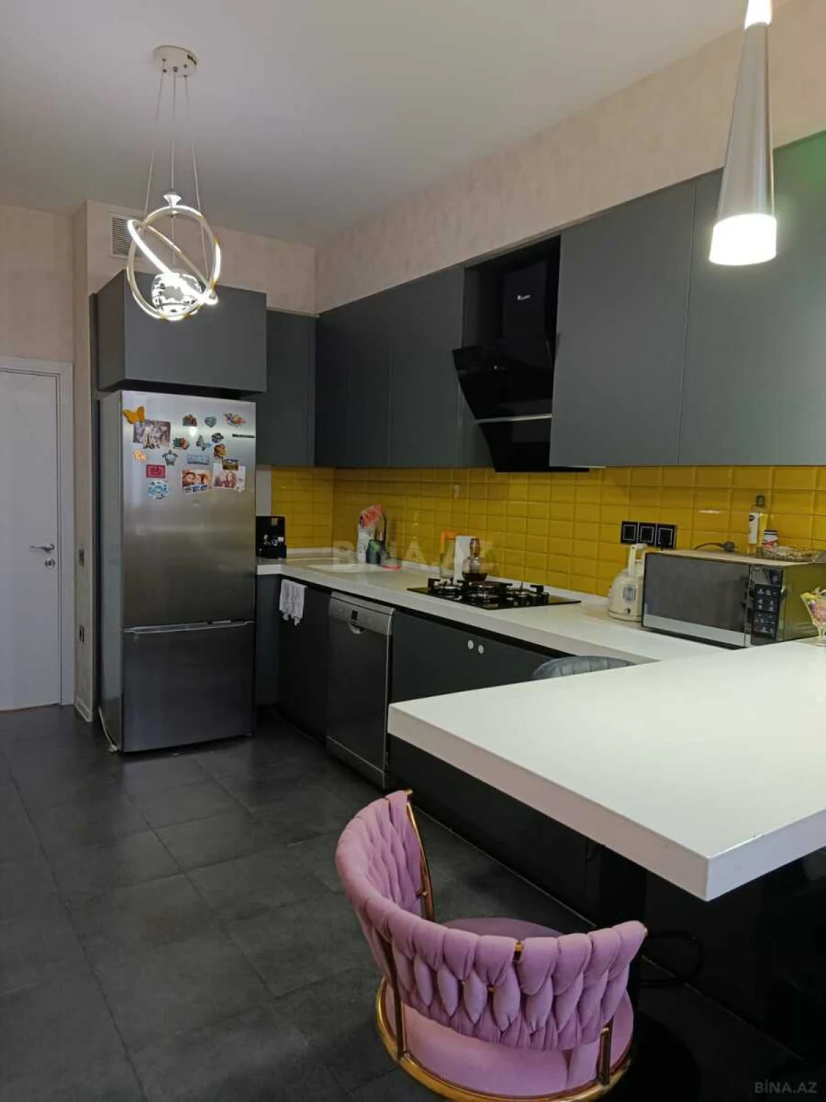 Satılır 2 otaqlı mənzil 85 m²