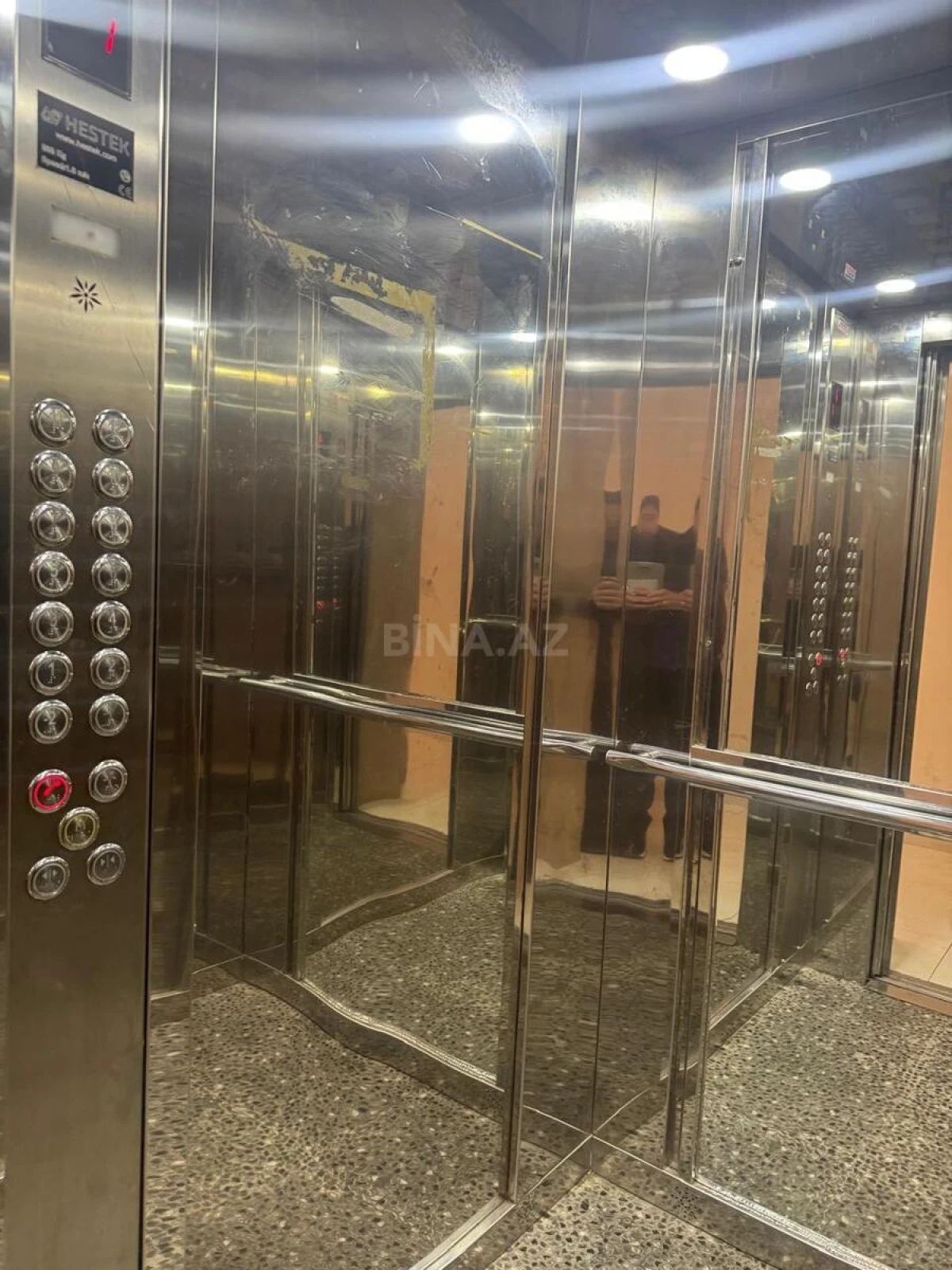 Satılır 2 otaqlı mənzil 85 m²