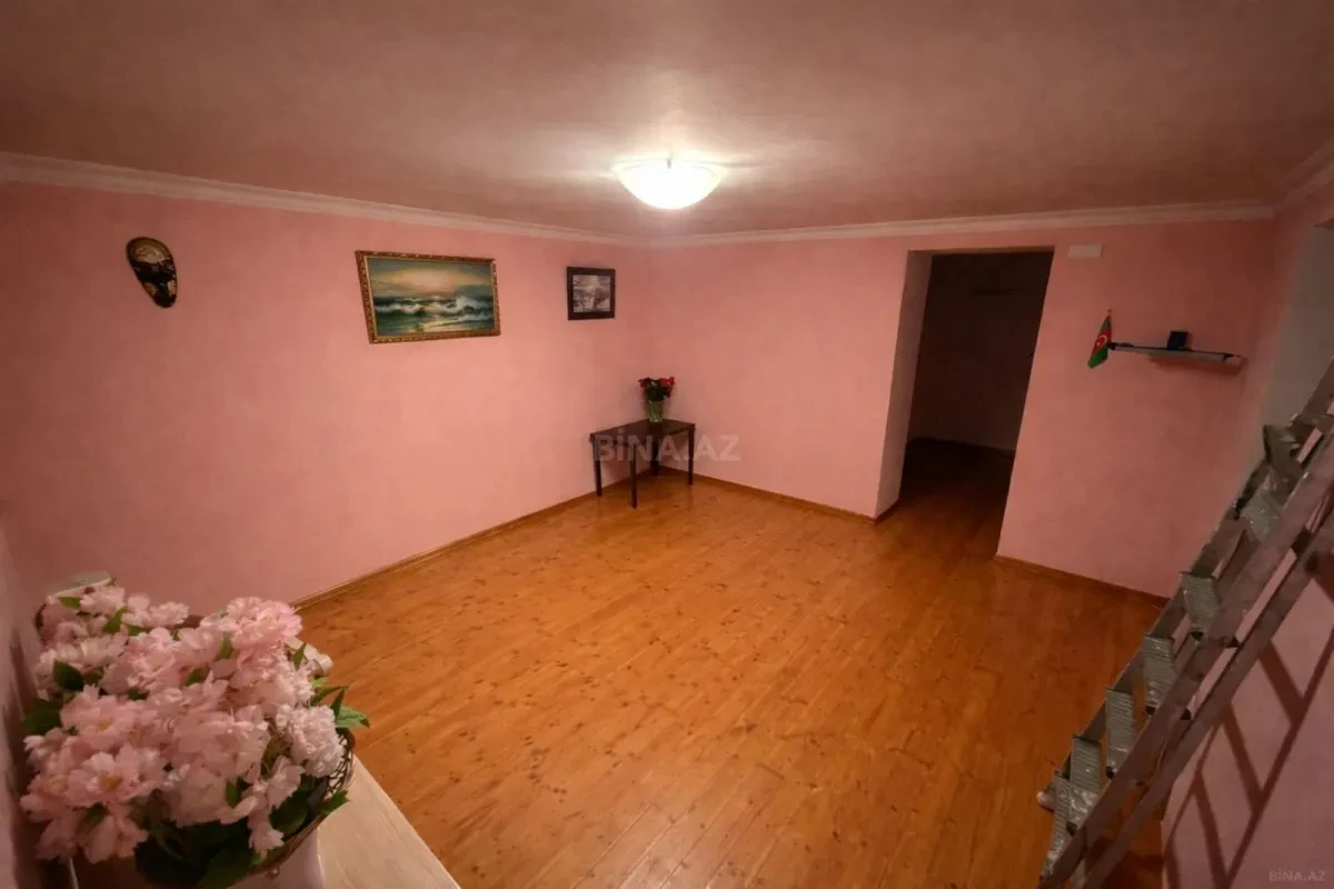 Satılır 3 otaqlı mənzil 127.7 m²