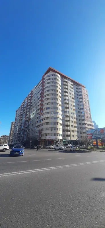 Satılır 2 otaqlı mənzil 80 m²