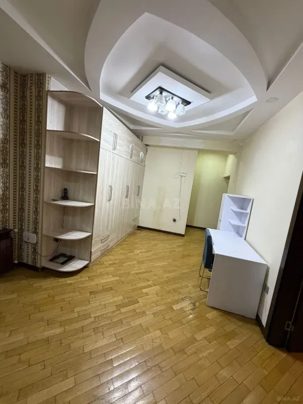 Kirayə verilir 3 otaqlı mənzil 120 m²