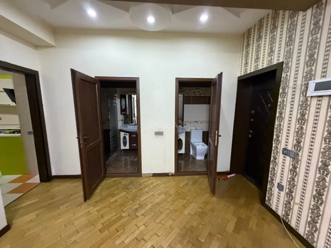 Kirayə verilir 3 otaqlı mənzil 120 m²