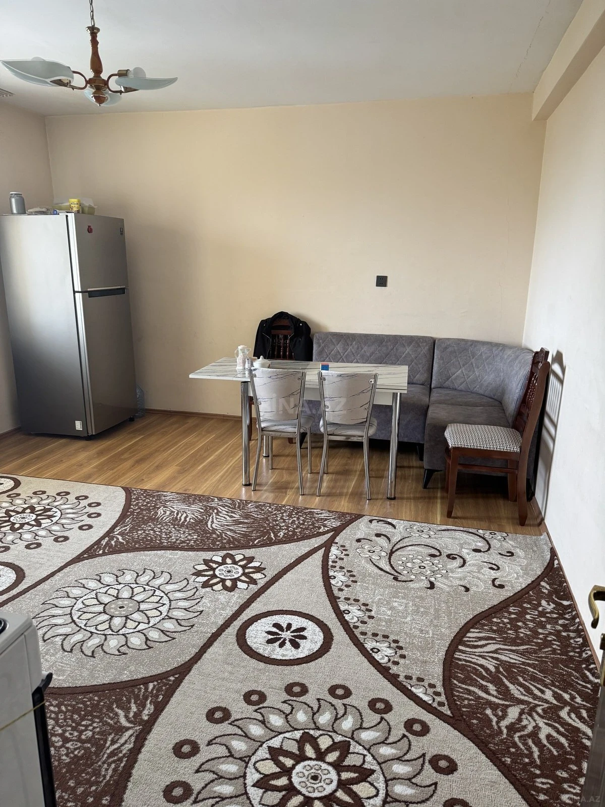 Satılır 2 otaqlı mənzil 86.6 m²
