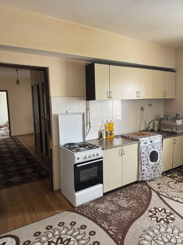 Satılır 2 otaqlı mənzil 86.6 m²