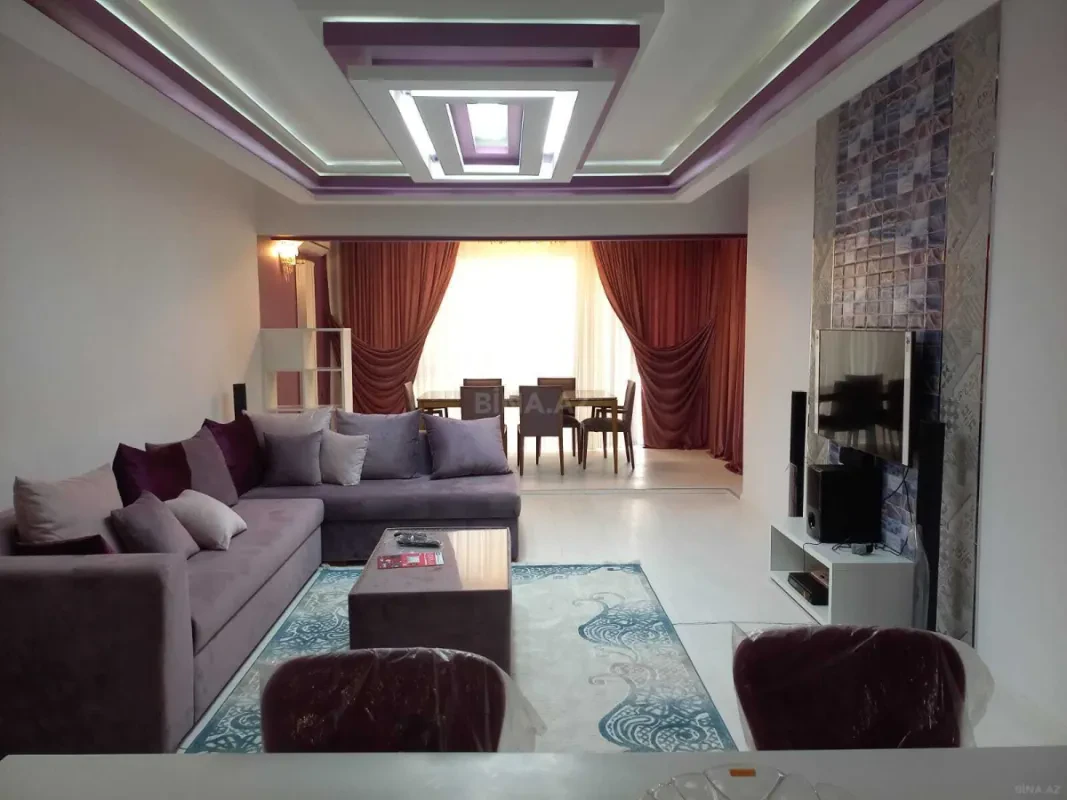 Kirayə verilir 3 otaqlı mənzil 113 m²