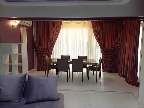 Kirayə verilir 3 otaqlı mənzil 113 m²