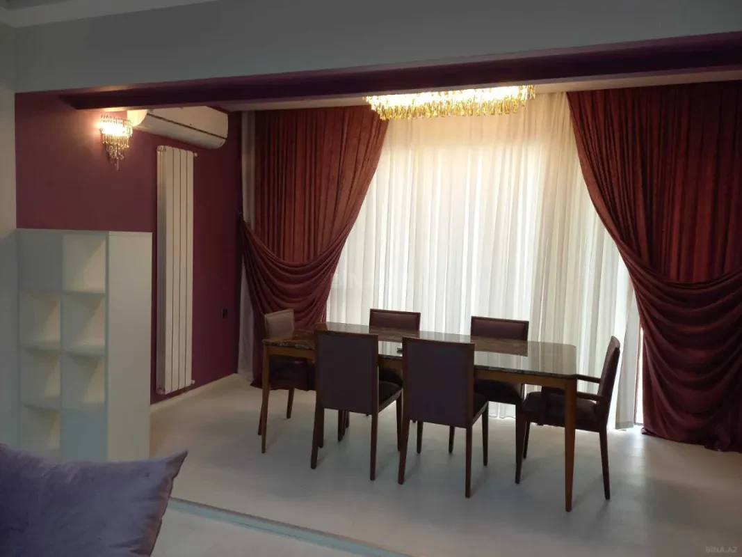 Kirayə verilir 3 otaqlı mənzil 113 m²