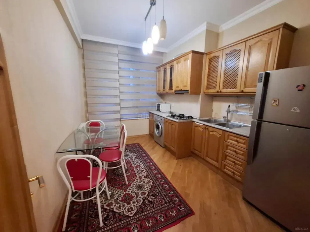 Kirayə verilir 3 otaqlı mənzil 110 m²