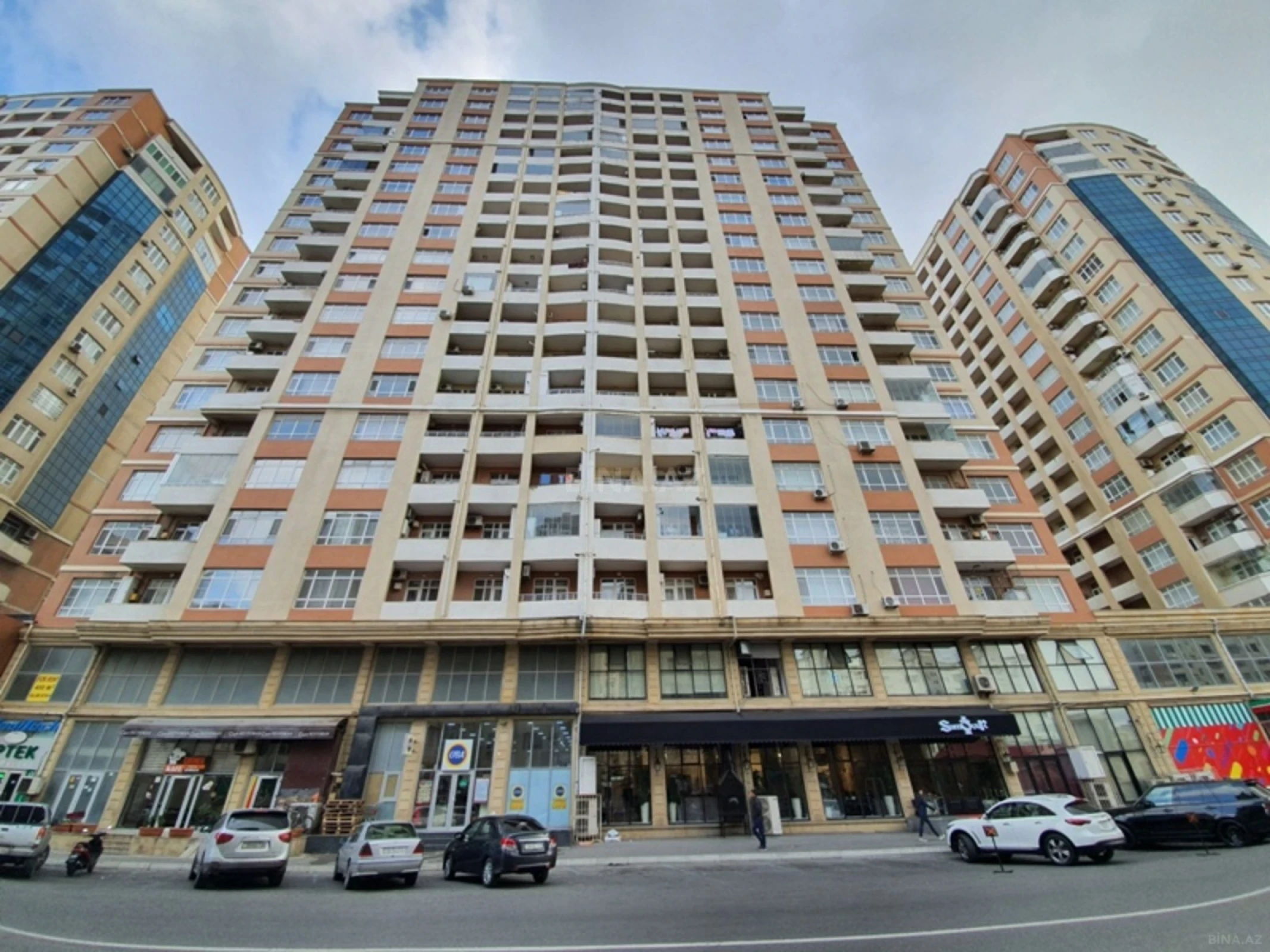 Kirayə verilir 3 otaqlı mənzil 110 m²