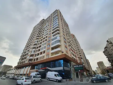Kirayə verilir 3 otaqlı mənzil 110 m²