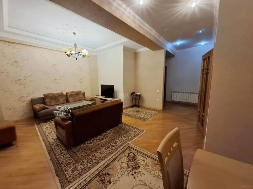 Kirayə verilir 3 otaqlı mənzil 110 m²