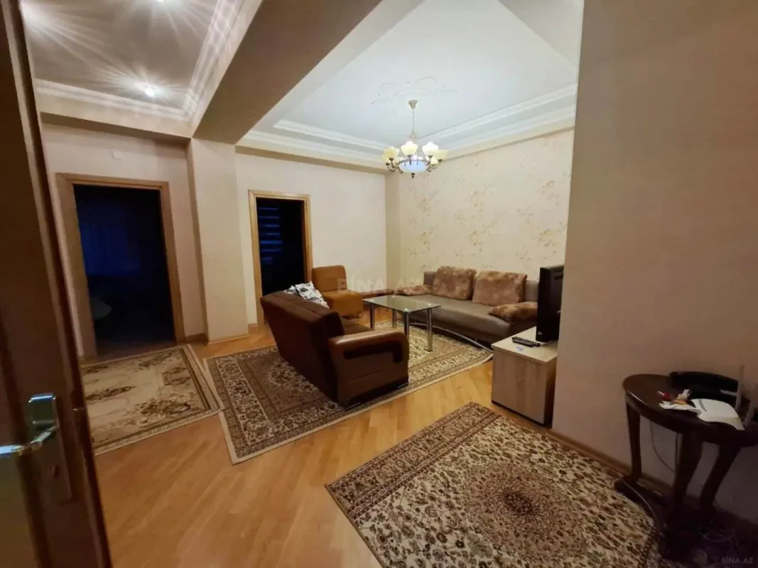 Kirayə verilir 3 otaqlı mənzil 110 m²