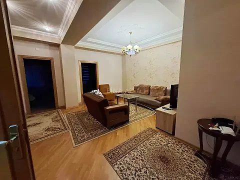 Kirayə verilir 3 otaqlı mənzil 110 m²