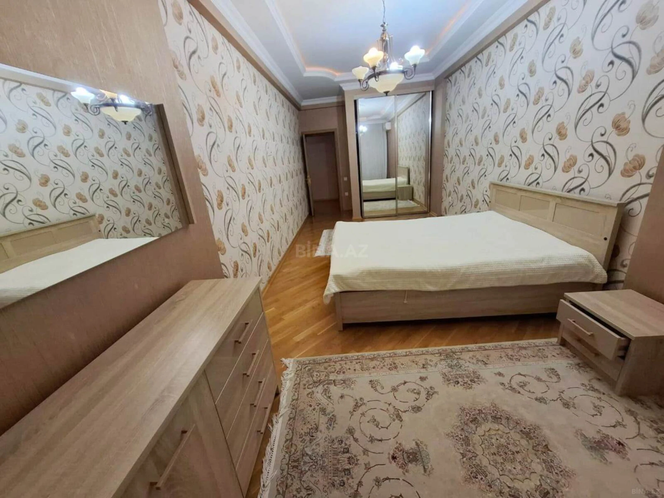 Kirayə verilir 3 otaqlı mənzil 110 m²