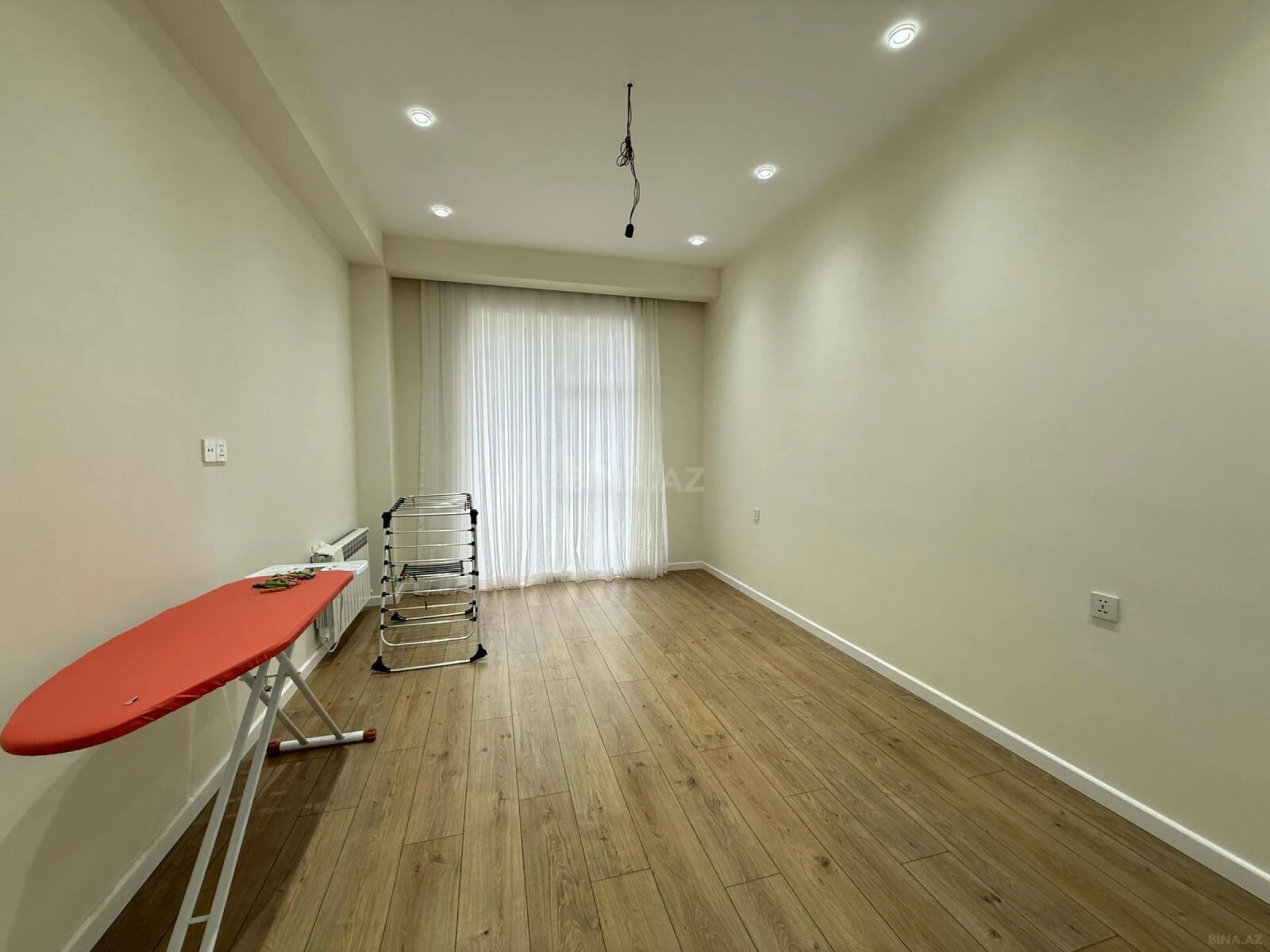 Kirayə verilir 3 otaqlı mənzil 130 m²