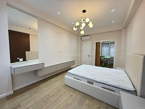 Kirayə verilir 3 otaqlı mənzil 130 m²