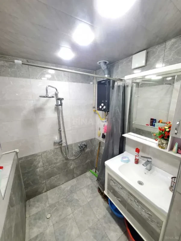 Satılır 2 otaqlı mənzil 60 m²