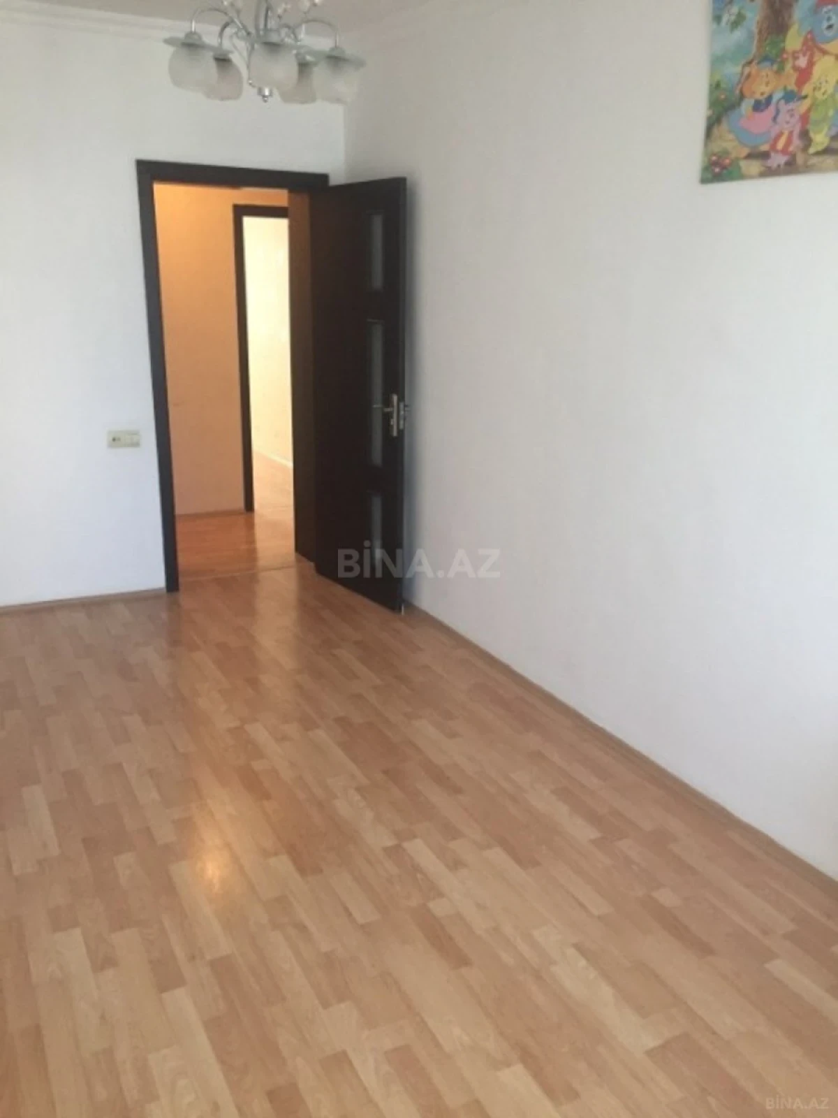 Satılır 3 otaqlı mənzil 75 m²