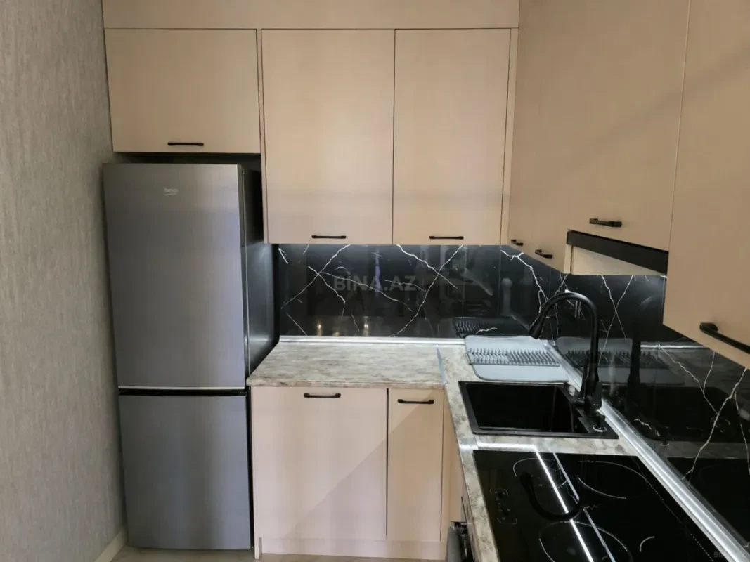 Kirayə verilir 2 otaqlı mənzil 83 m²