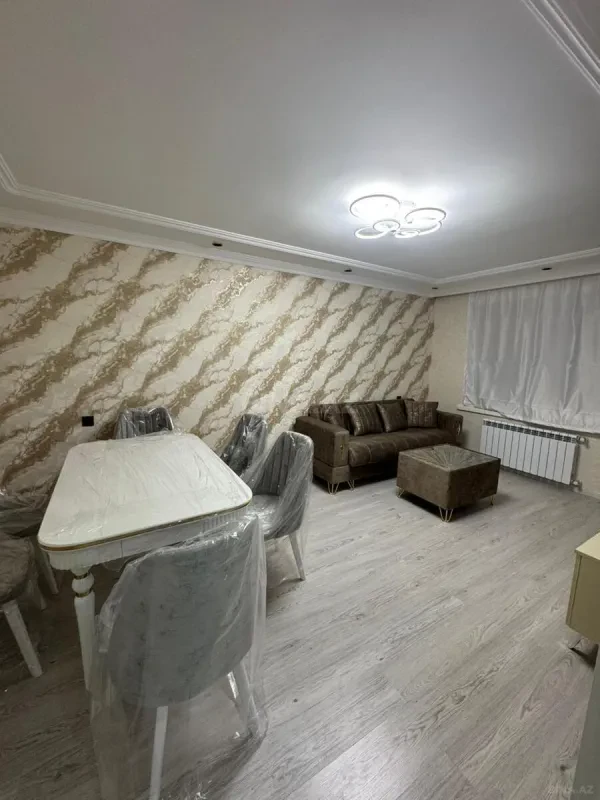 Kirayə verilir 2 otaqlı mənzil 60 m²