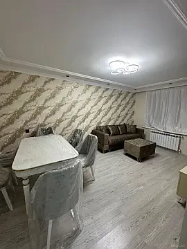 Kirayə verilir 2 otaqlı mənzil 60 m²