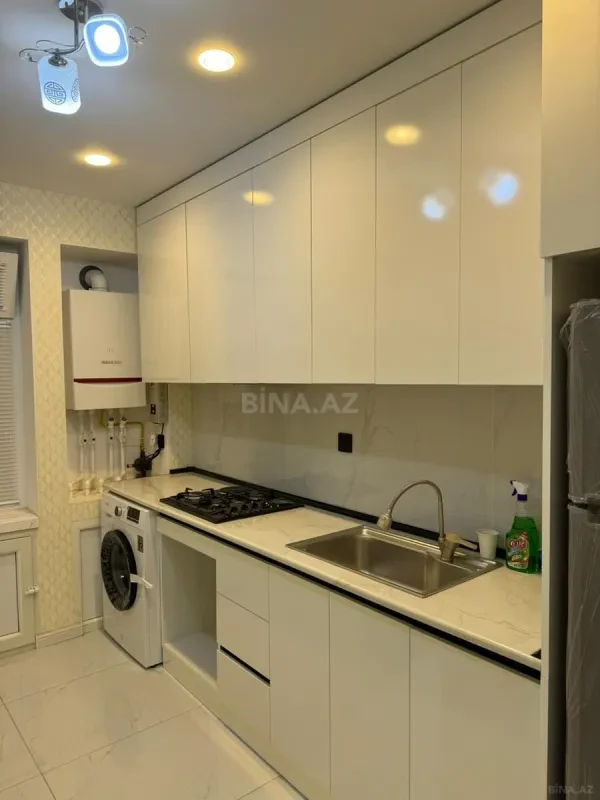 Kirayə verilir 2 otaqlı mənzil 60 m²