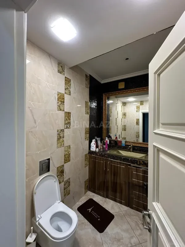 Kirayə verilir 3 otaqlı mənzil 155 m²