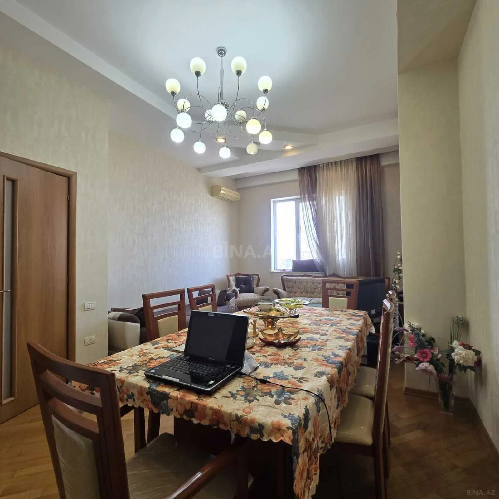 Satılır 2 otaqlı mənzil 90 m²