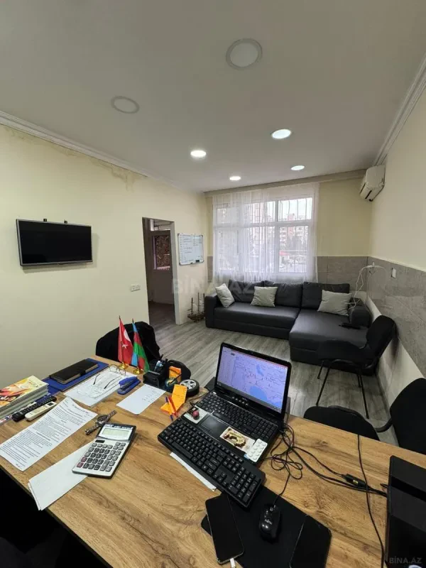 Kirayə verilir 2 otaqlı ofis 35 m²