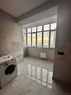 Satılır 3 otaqlı mənzil 105 m²