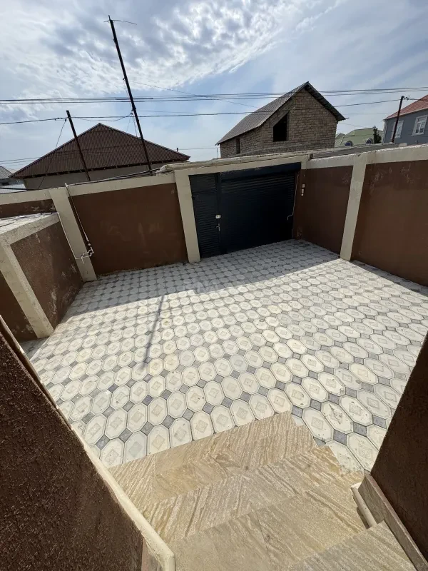 Satılır 4 otaqlı həyət evi 120 m²