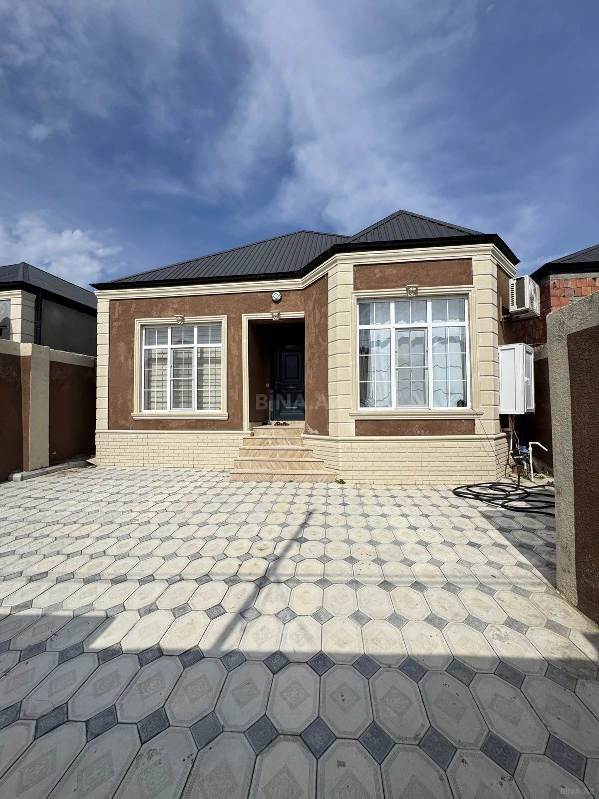 Satılır 4 otaqlı həyət evi 120 m²
