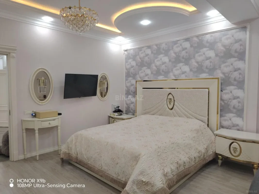 Kirayə verilir 2 otaqlı mənzil 117 m²