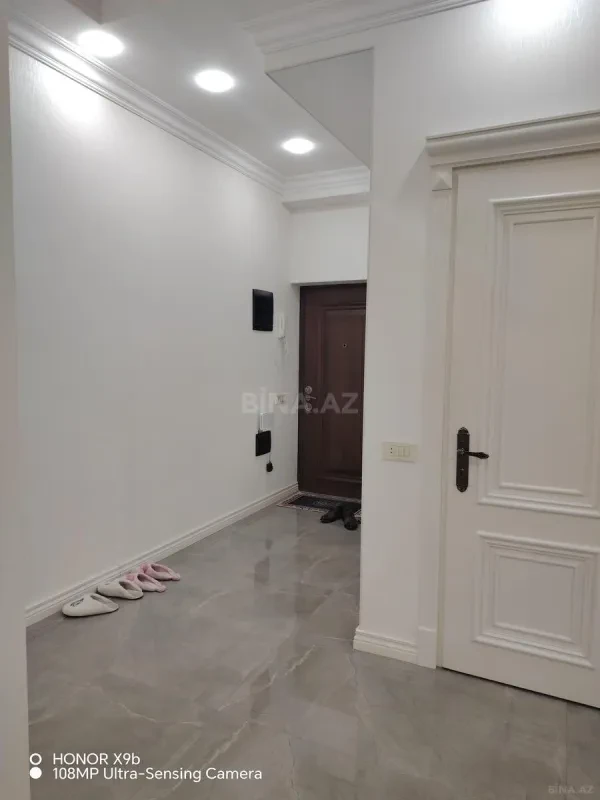 Kirayə verilir 2 otaqlı mənzil 117 m²