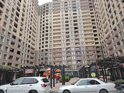 Kirayə verilir 2 otaqlı mənzil 117 m²