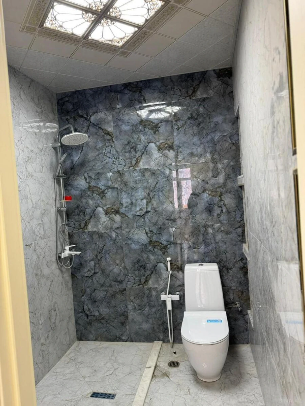 Satılır 3 otaqlı mənzil 155 m²
