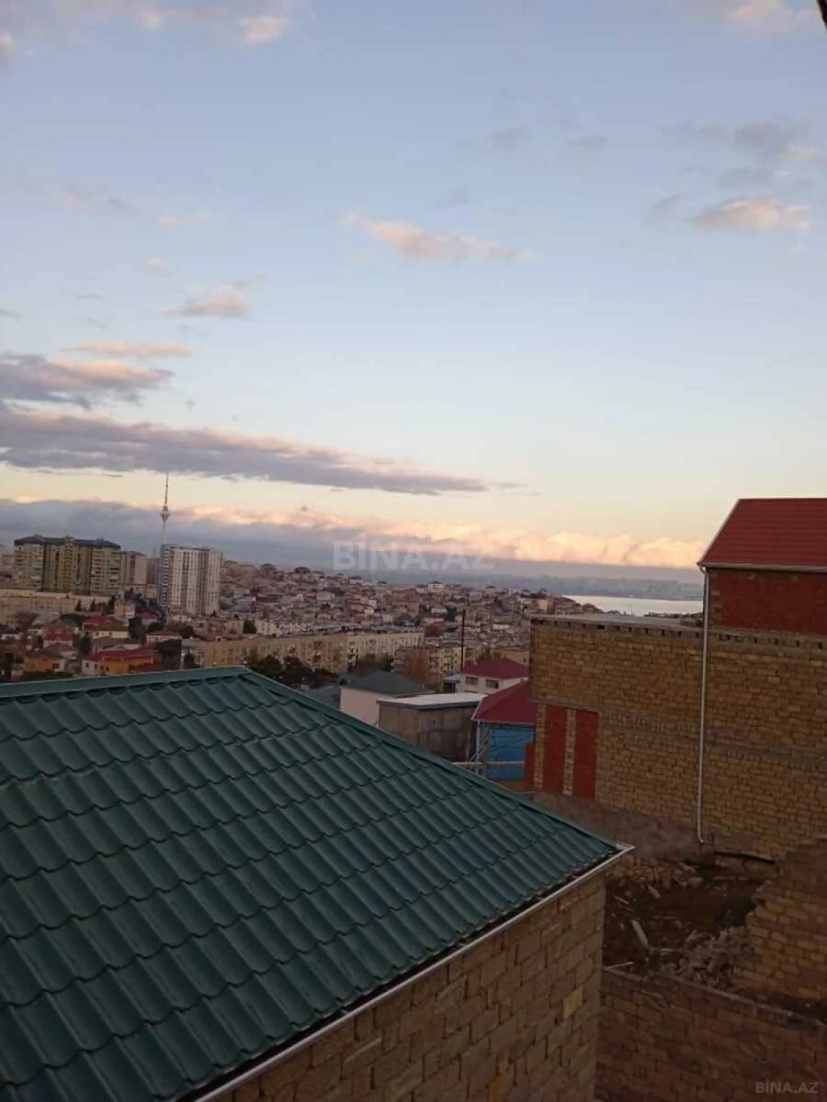 Kirayə verilir 5 otaqlı həyət evi 240 m²