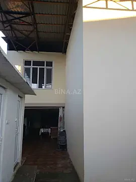 Satılır 5 otaqlı həyət evi 200 m²