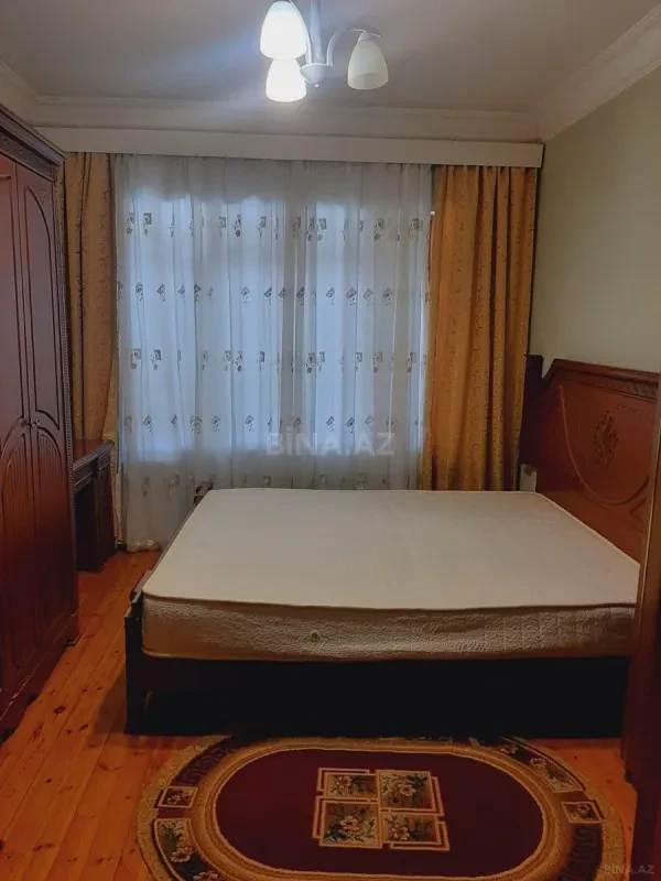 Kirayə verilir 2 otaqlı mənzil 70 m²