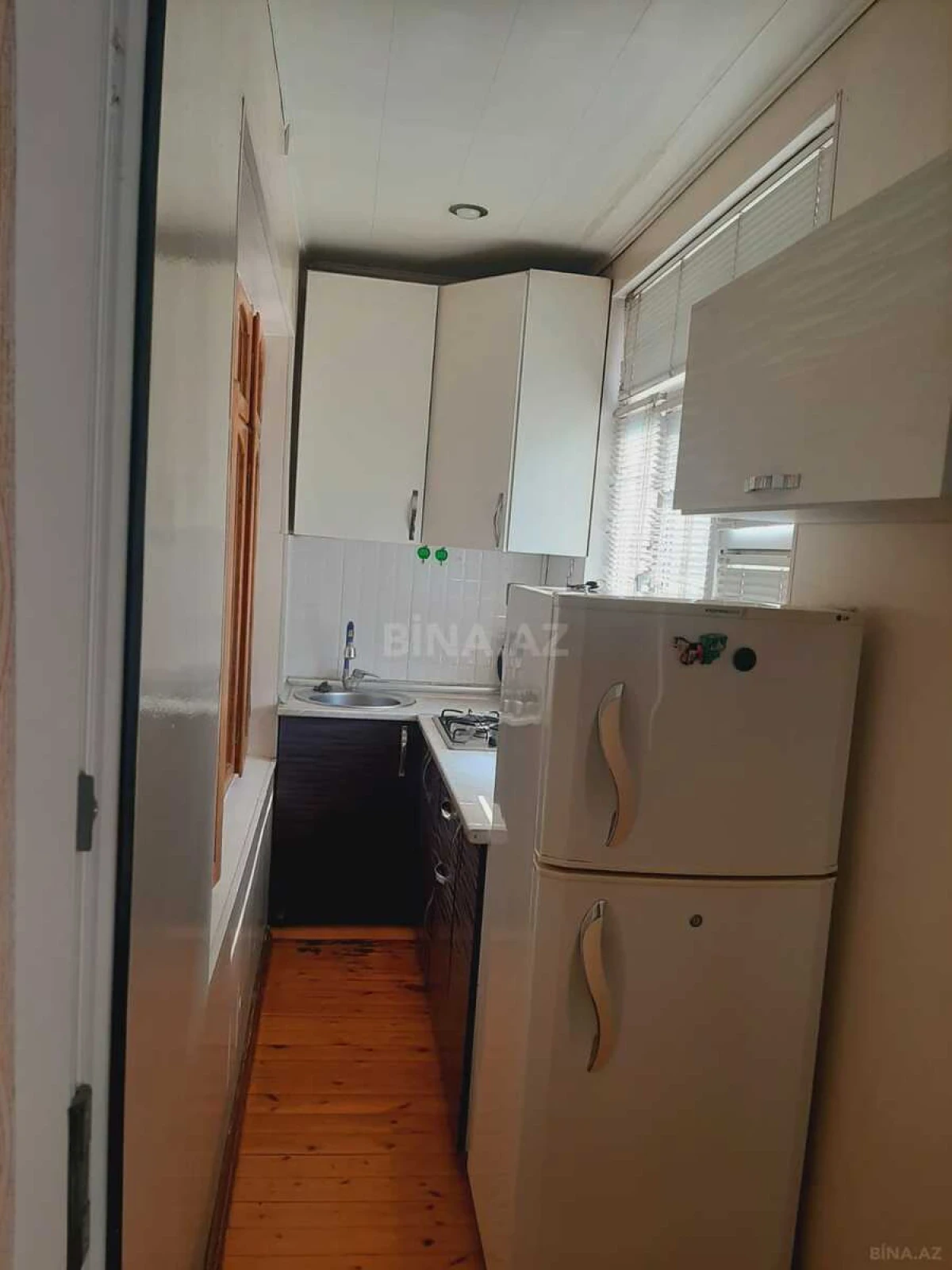 Kirayə verilir 2 otaqlı mənzil 70 m²